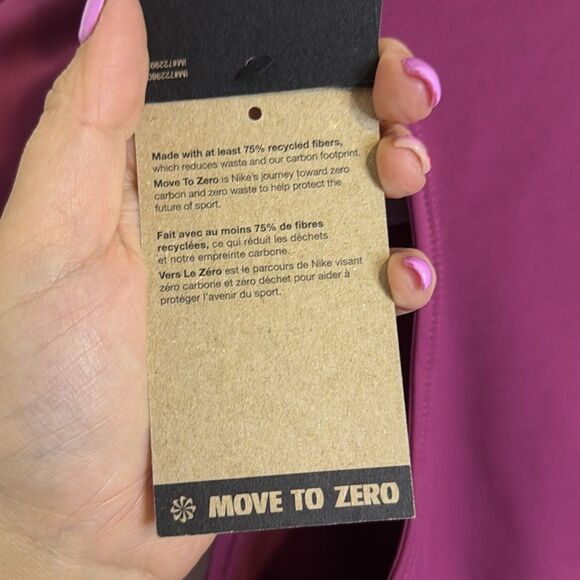 NWT- NIKE-Women's Dri-fit Stealth Evaporation City Ready Long-sleeve-Red-Size XS - Picture 9 of 10